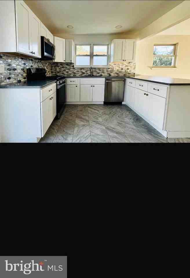 2632 Cooper Ave - Photo 4 of 22