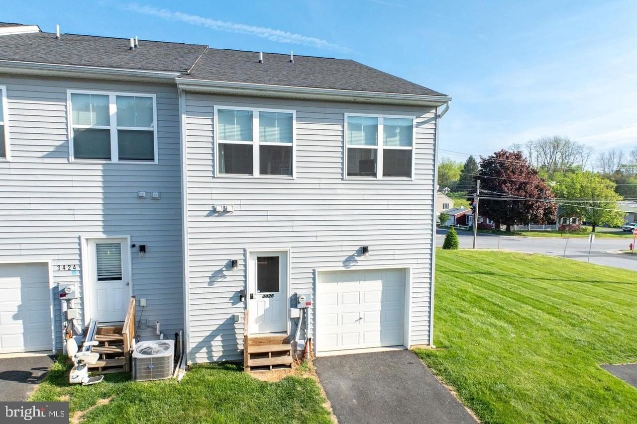 3426 Main St - Photo 6 of 32