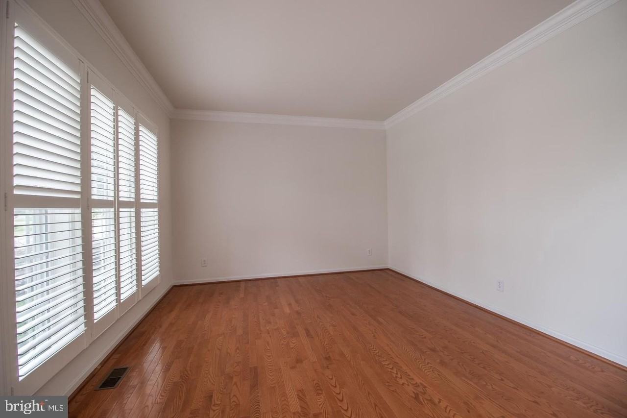503 Emerson Cir - Photo 6 of 46