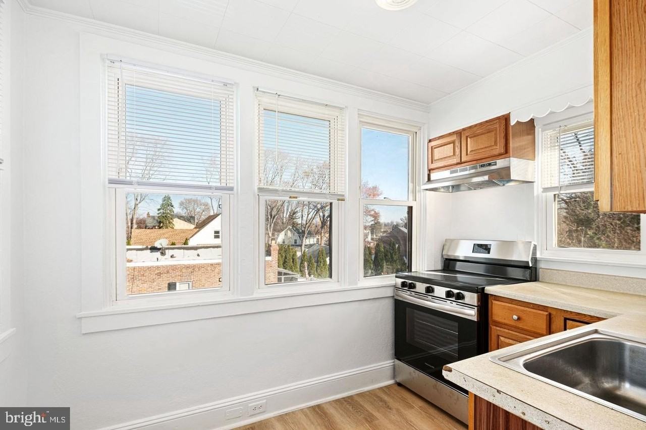 1 N Linden Ave #2ndFL - Photo 4 of 16
