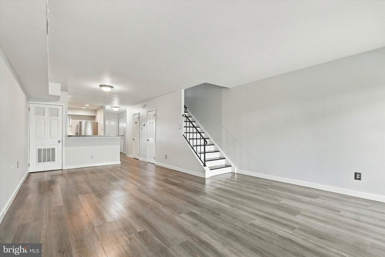 34 Winston Ct #105U34 - Photo 4 of 17