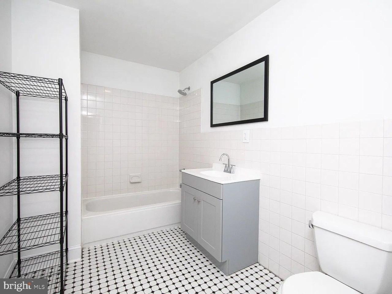 3902 Terrace St #2 - Photo 4 of 10