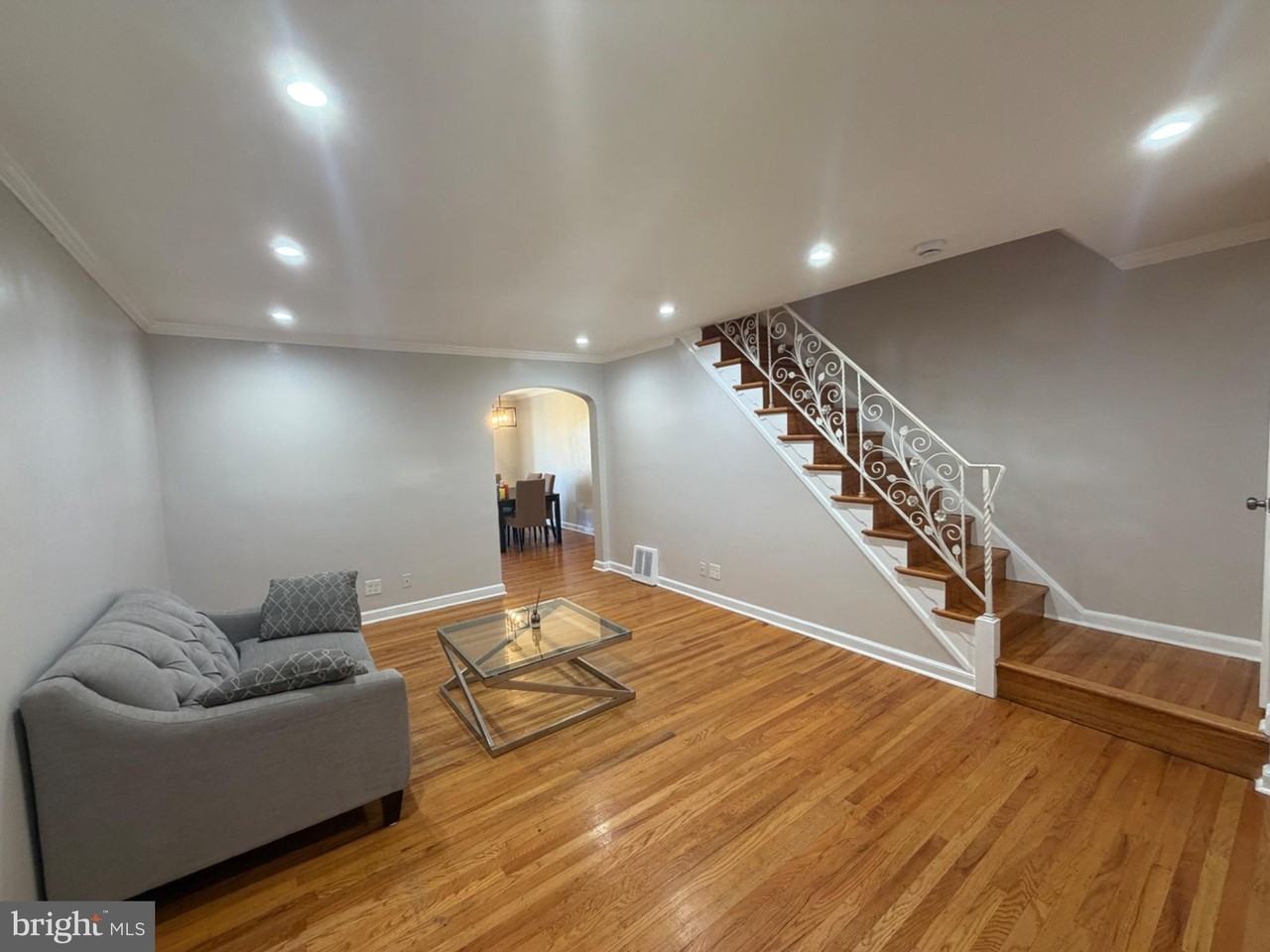 1635 Meribrook Rd - Photo 4 of 30