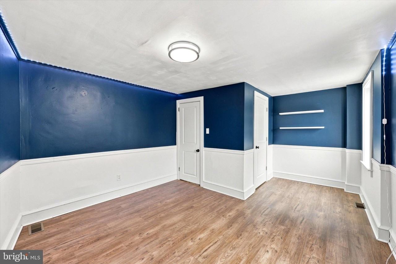 305 Carson St - Photo 7 of 15