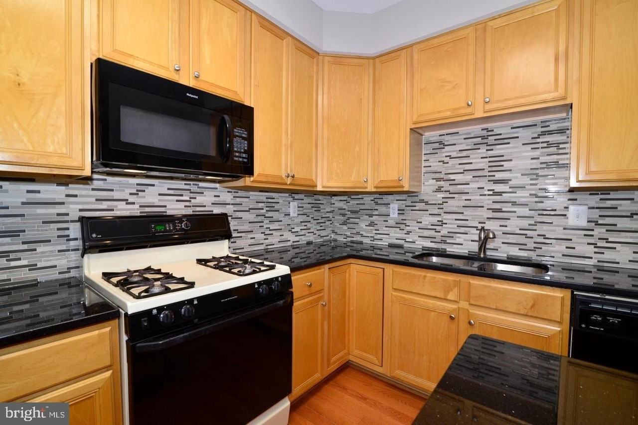 2516 Isham Randolph Dr - Photo 4 of 41