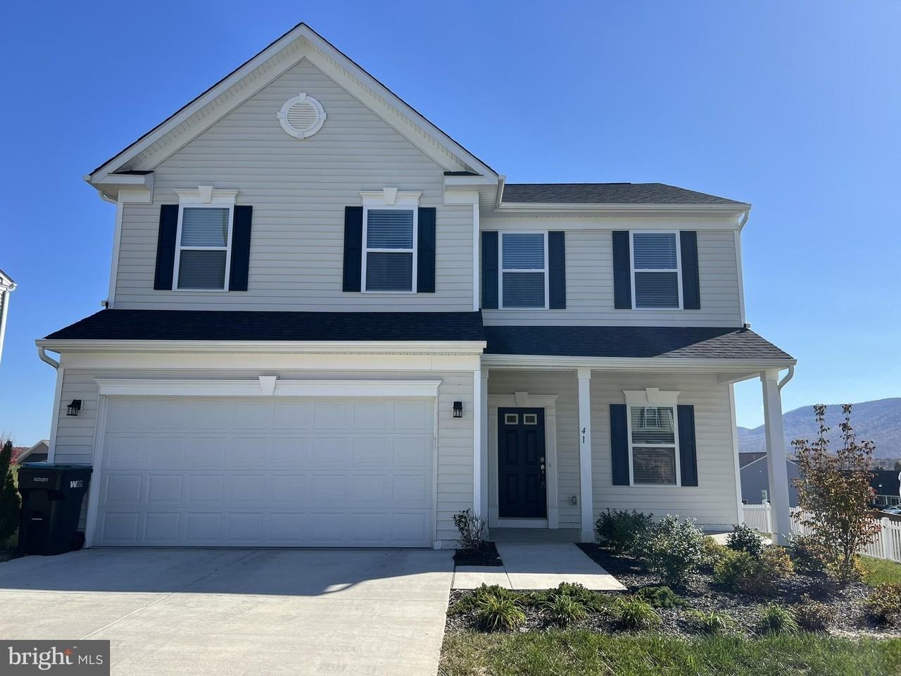 41 Signal Knob Cottage Dr - Photo 2 of 37