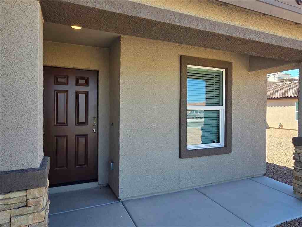2594 Aaron Pl - Photo 5 of 37