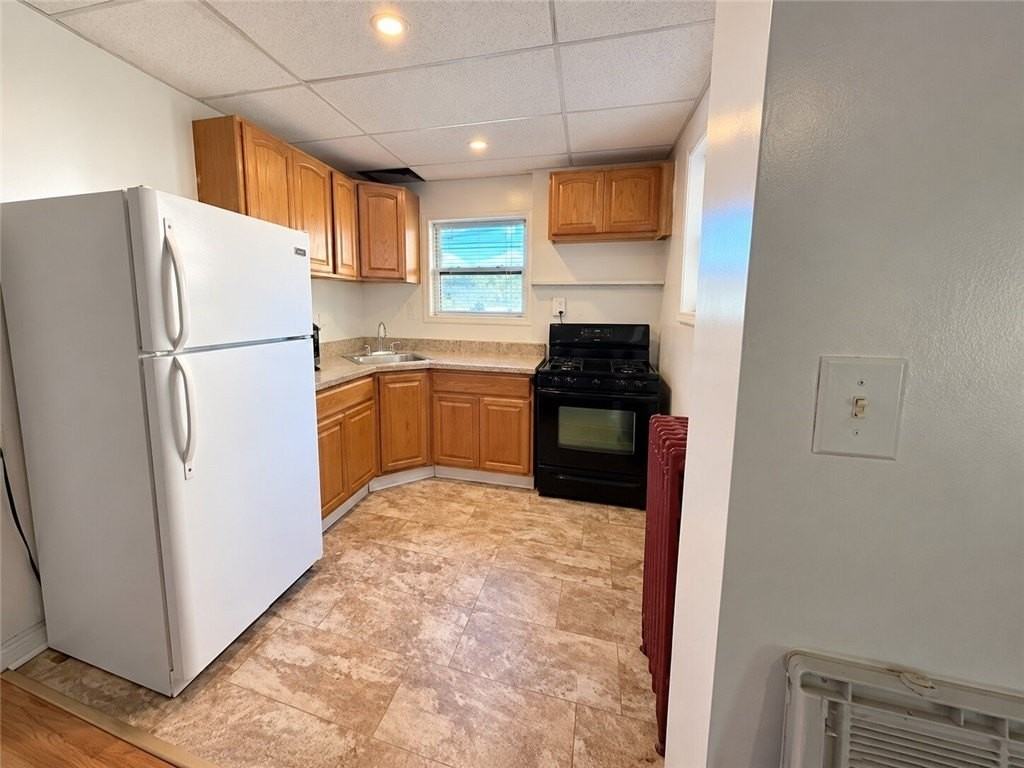 620 Carothers Ave - Photo 2 of 9