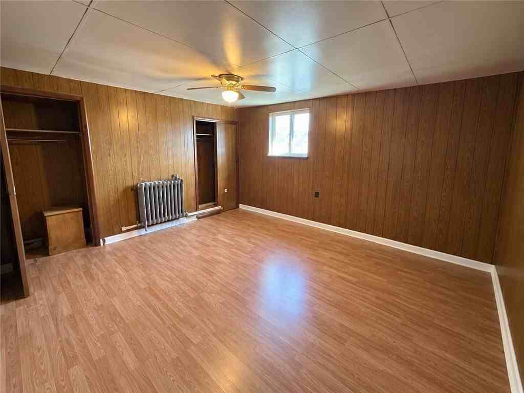 620 Carothers Ave - Photo 4 of 9