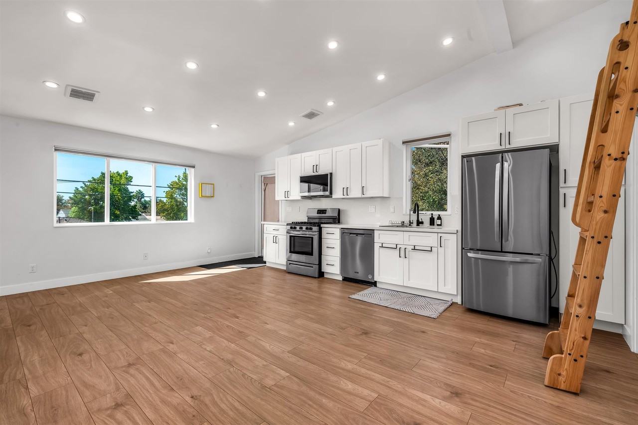 7799 Hindry Avenue - Photo 4 of 11