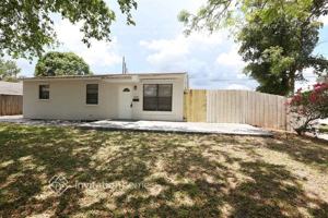 featured image of 1440 N 68th Ter