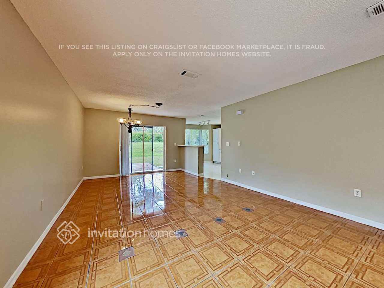611 Sw 176th Ave - Photo 7 of 18