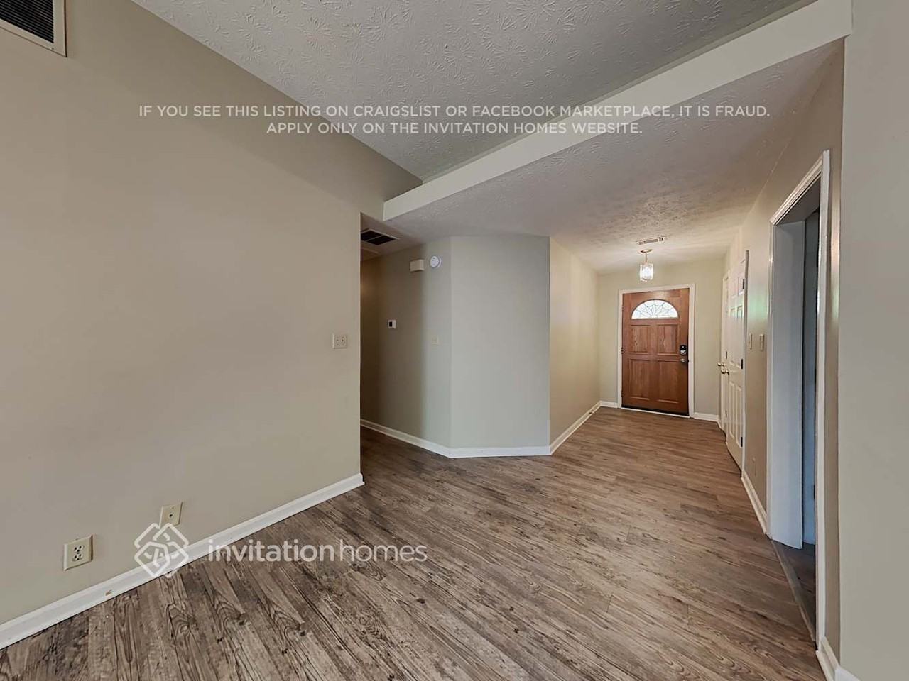 561 Black Creek Dr - Photo 4 of 19