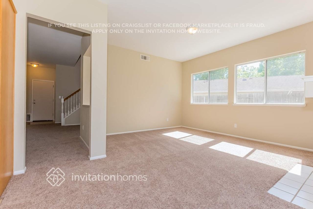 8710 Clear Star Ct - Photo 4 of 17