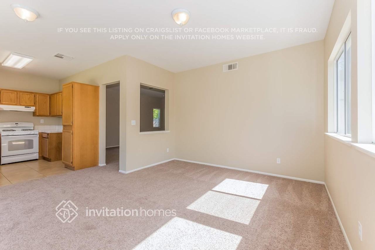 8710 Clear Star Ct - Photo 6 of 17