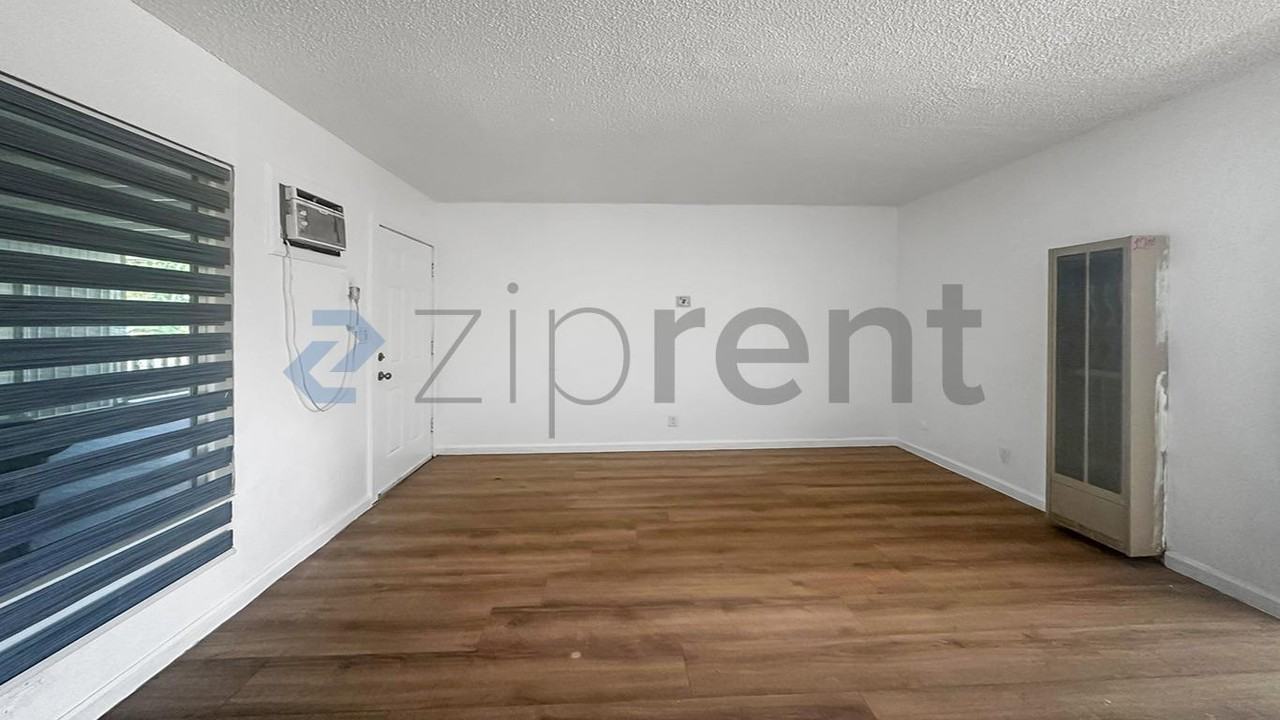 132 W 18th St #14 - Photo 7 of 13