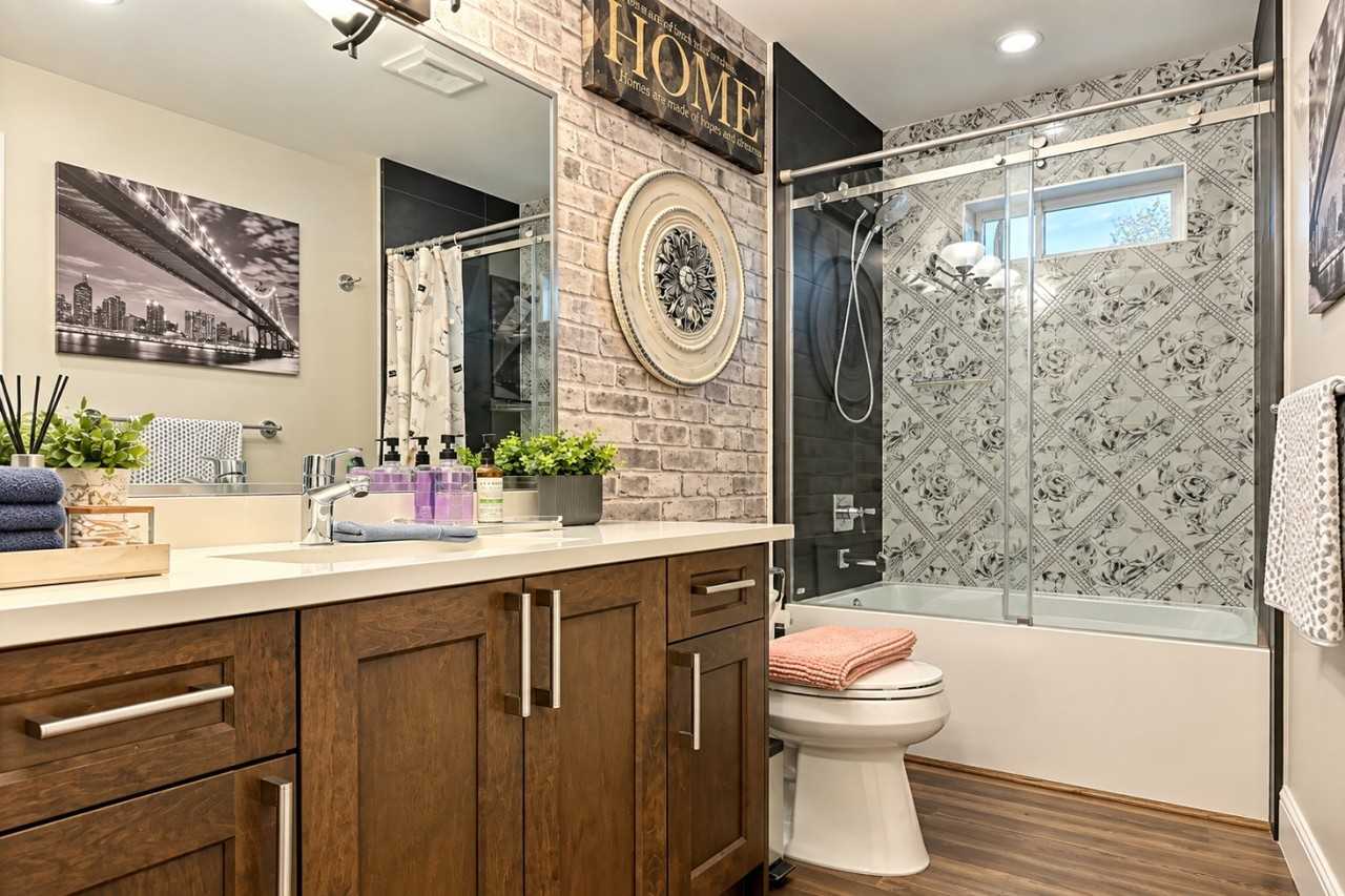 Luxury 2BR Suite in Bear Mountain | Prime Location - Photo 3 of 10