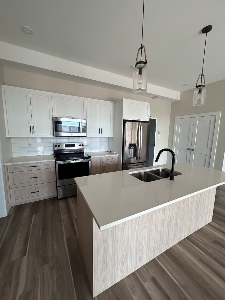 101 Roselin Court - Photo 2 of 8