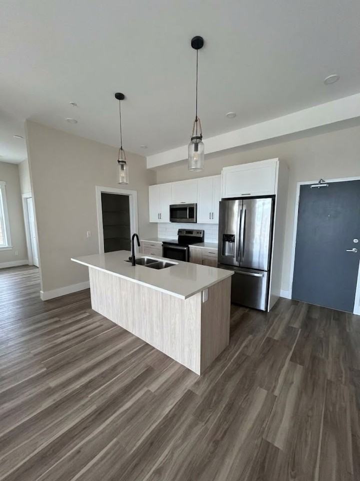 101 Roselin Court - Photo 3 of 8