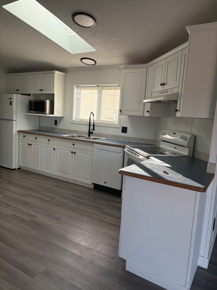 Evergreen Community - Photo 4 of 15