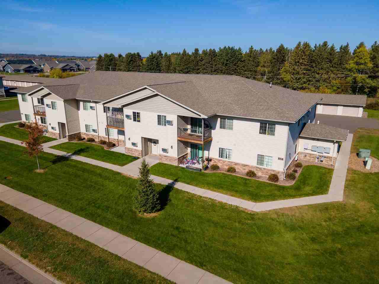 Moon Lake Estates Apartment Community - Photo 4 of 50