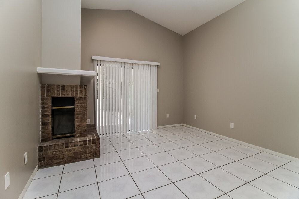 4342 Cloverleaf Pl - Photo 3 of 16