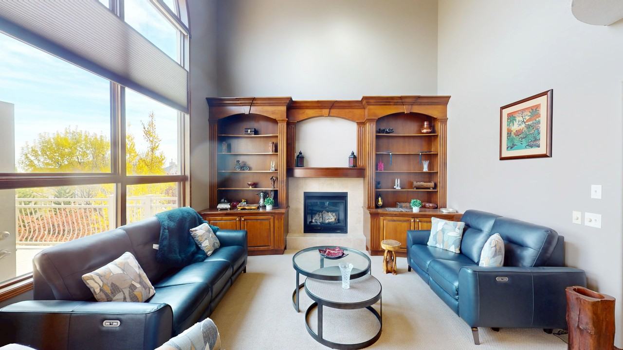 35 Tremblant Pt Sw - Photo 2 of 37