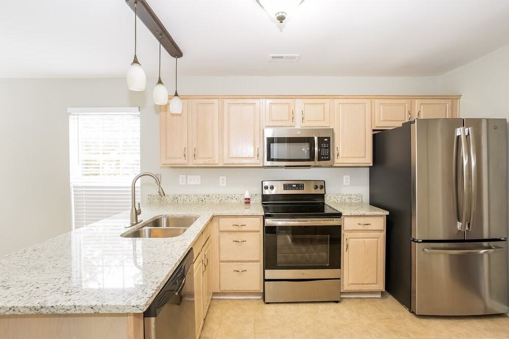 8417 Hornwood Ct - Photo 5 of 17