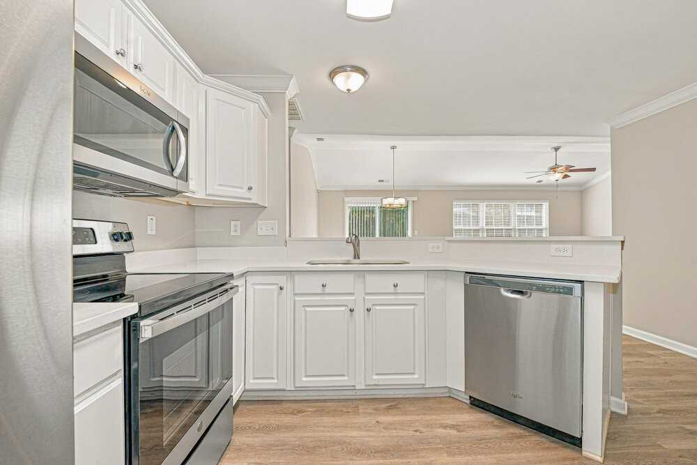 12828 Deaton Hill Dr - Photo 6 of 16