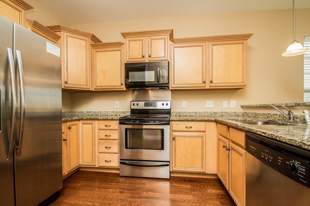 2443 Cason Ln - Photo 7 of 16