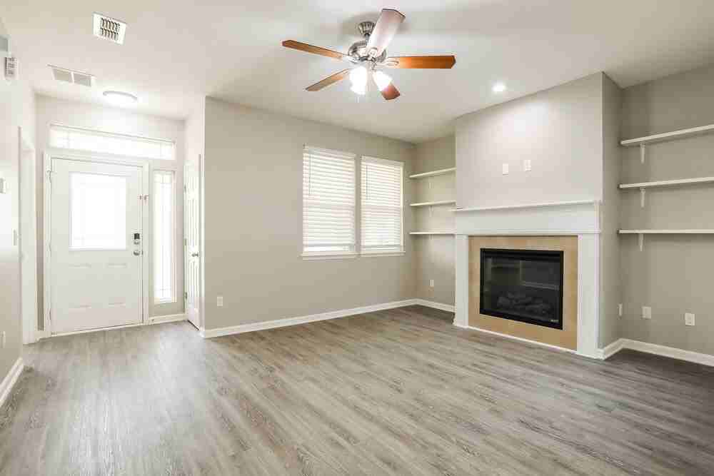 360 Vineyard Ln - Photo 7 of 17