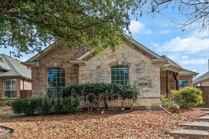 5544 Hidden Creek Ln - Photo 2 of 22