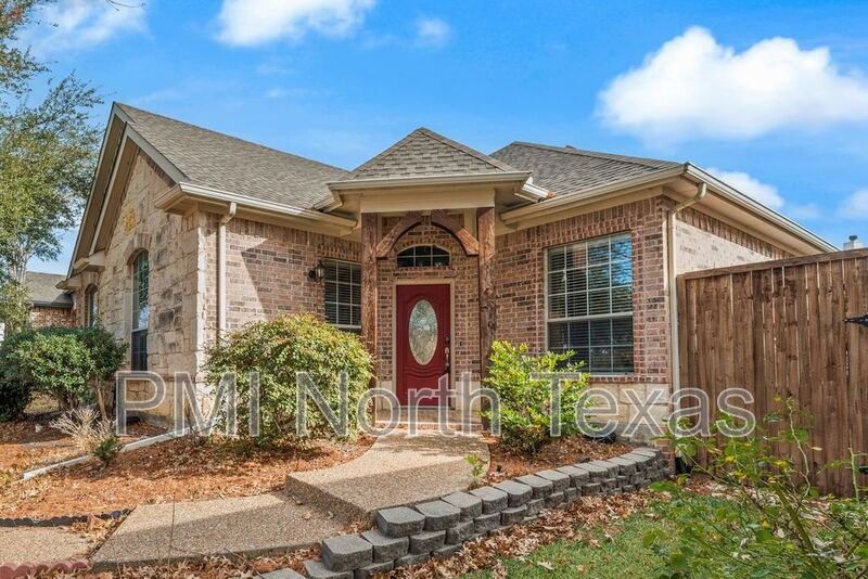 5544 Hidden Creek Ln - Photo 4 of 22