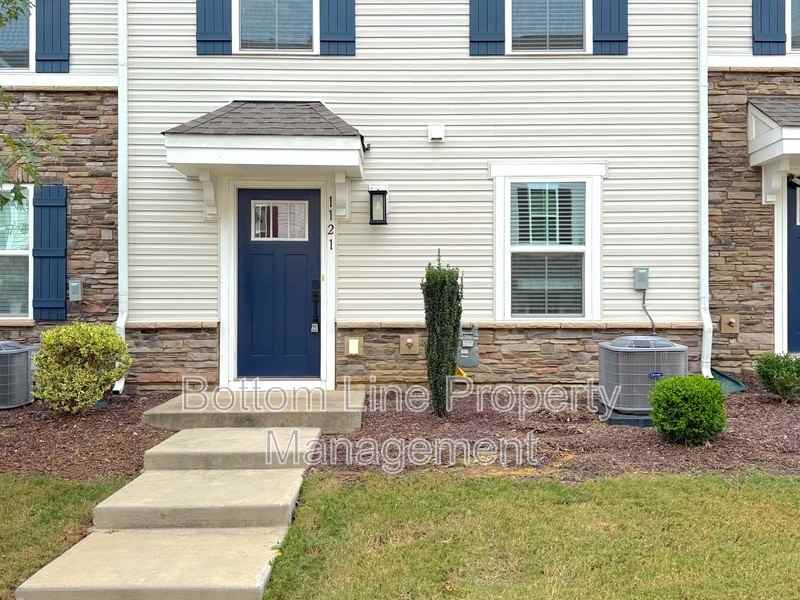 1121 Newell Towns Ln - Photo 2 of 32