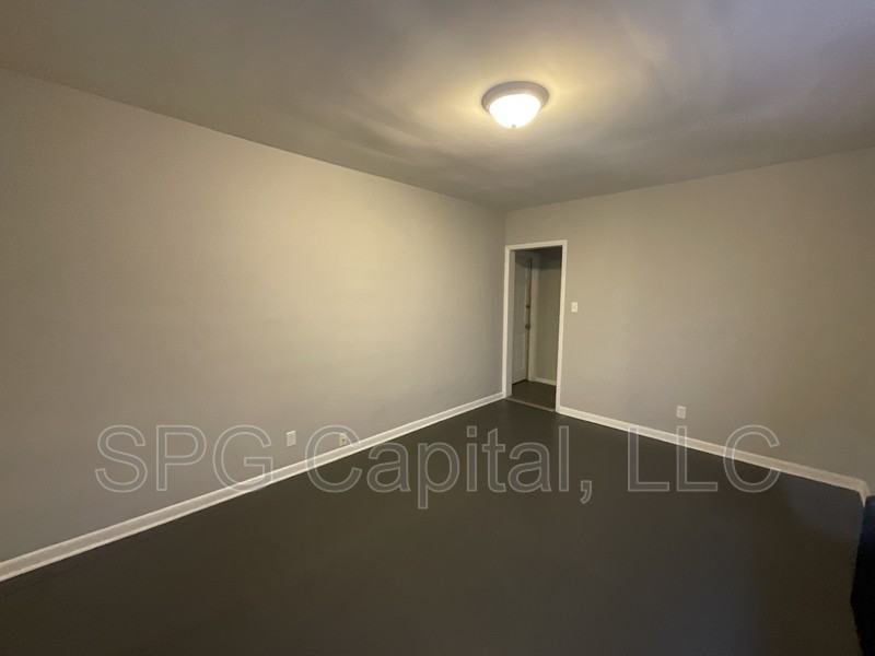62 E King St - Photo 6 of 9