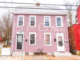featured image of 220 E North St