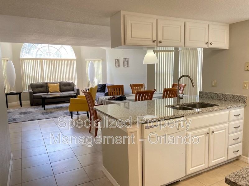5012 Laguna Bay Cir #67 - Photo 2 of 15