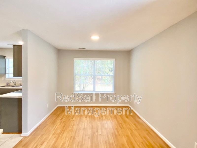4221 Teakwood Dr - Photo 4 of 18
