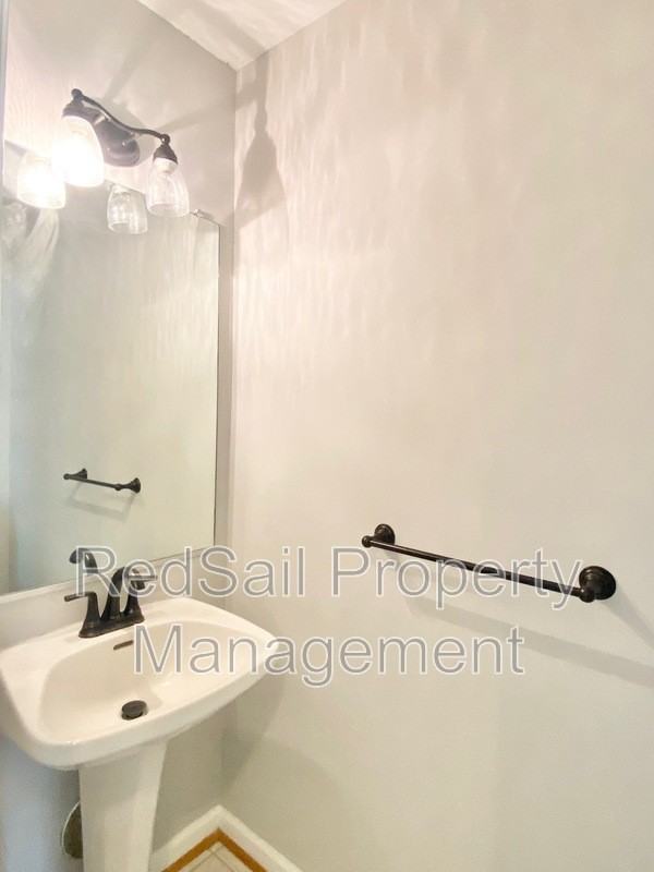 4221 Teakwood Dr - Photo 7 of 18