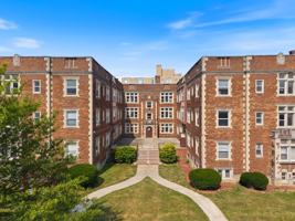 featured image of 2840 S Moreland Blvd #9
