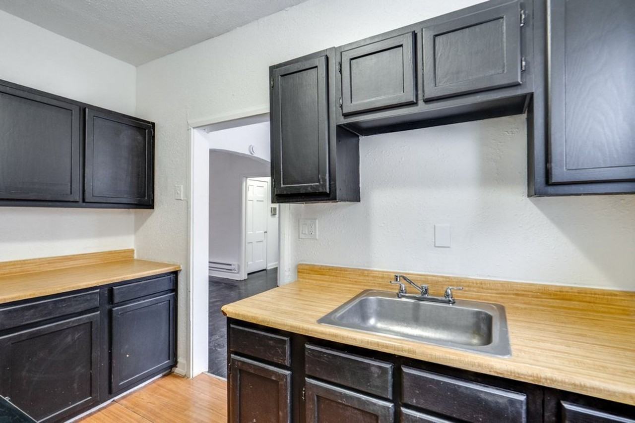 2840 S Moreland Blvd #9 - Photo 7 of 16