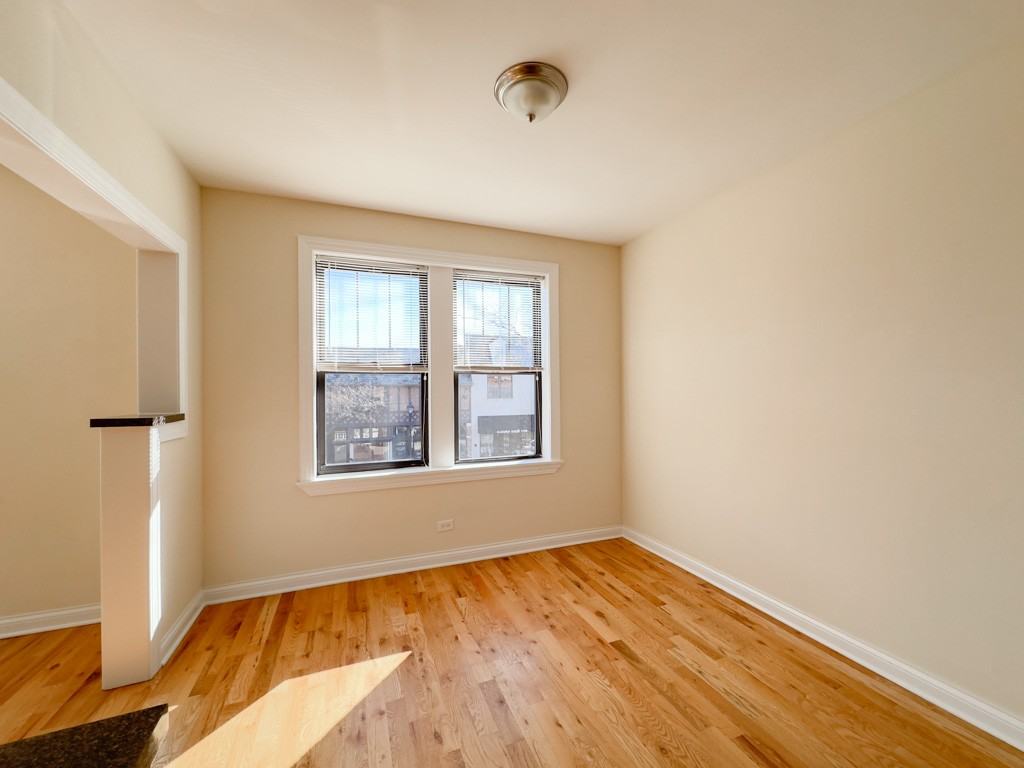 343 Park Ave #09 - Photo 4 of 21