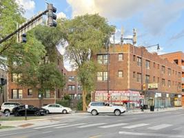 featured image of 3125 N Hamlin Ave #2B