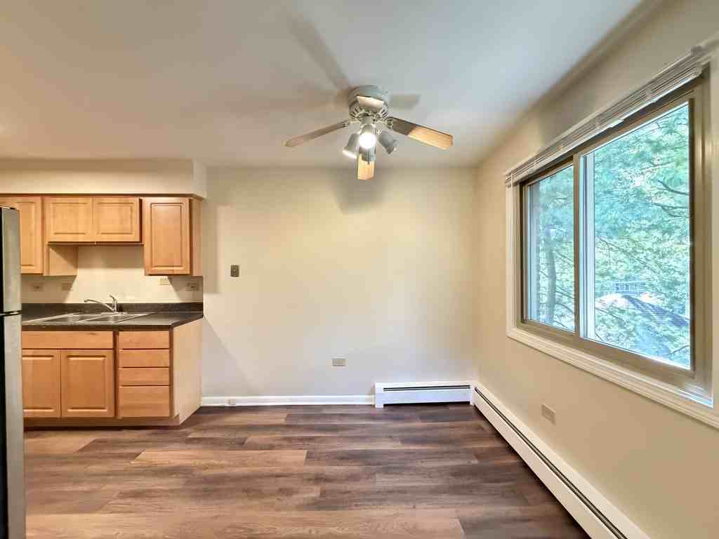 810 Seward St #303 - Photo 7 of 21