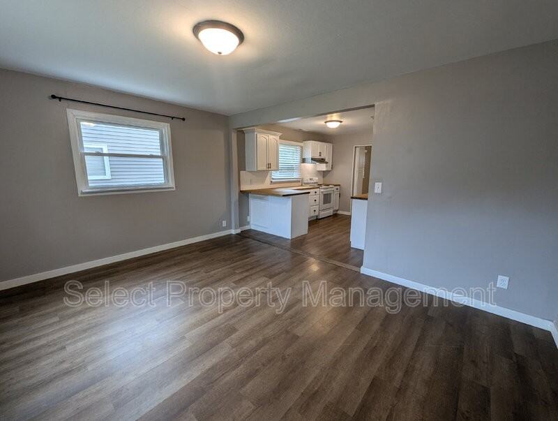 1302 Ferguson Ave - Photo 2 of 23
