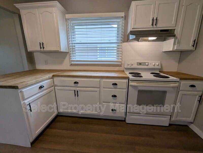 1302 Ferguson Ave - Photo 6 of 23
