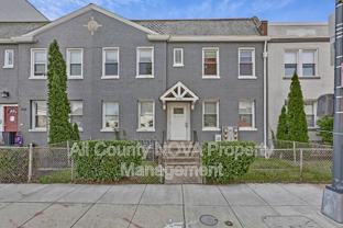 1719 W Virginia Ave Ne #3 - Photo 1 of 1