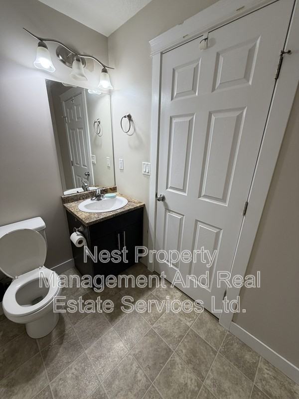 7614 St Andrew Crt #B - Photo 4 of 11