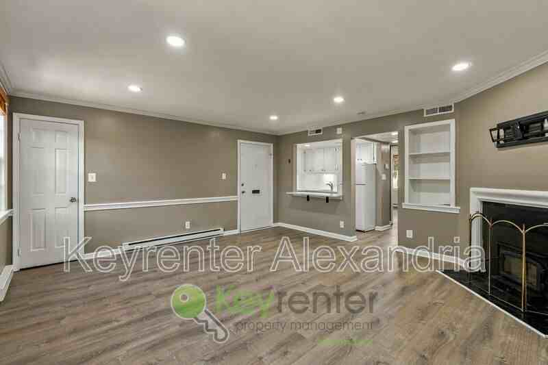 220 N Saint Asaph St #19 - Photo 3 of 23