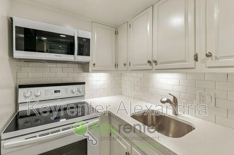 220 N Saint Asaph St #19 - Photo 7 of 23